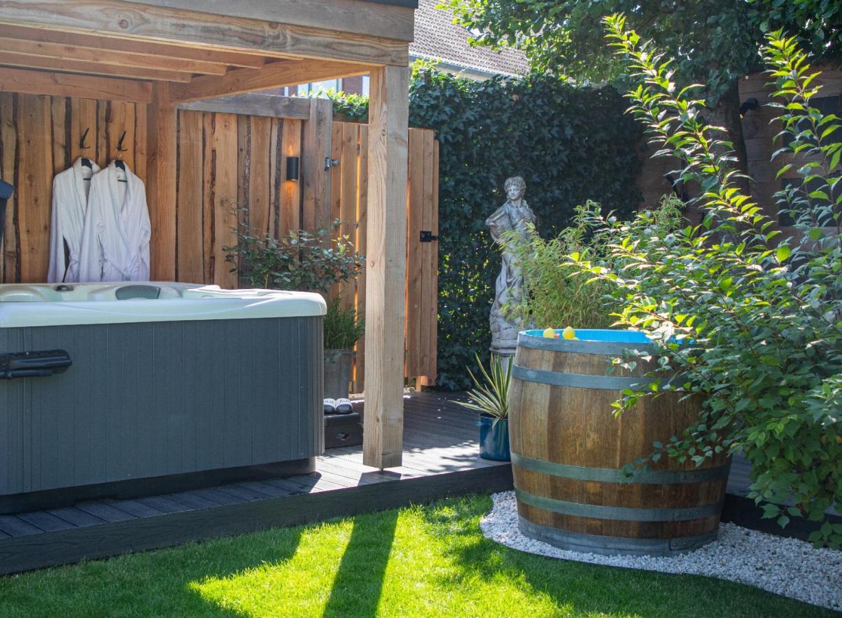 B&B Joli Met Prive Wellness Wemeldinge Bagian luar foto