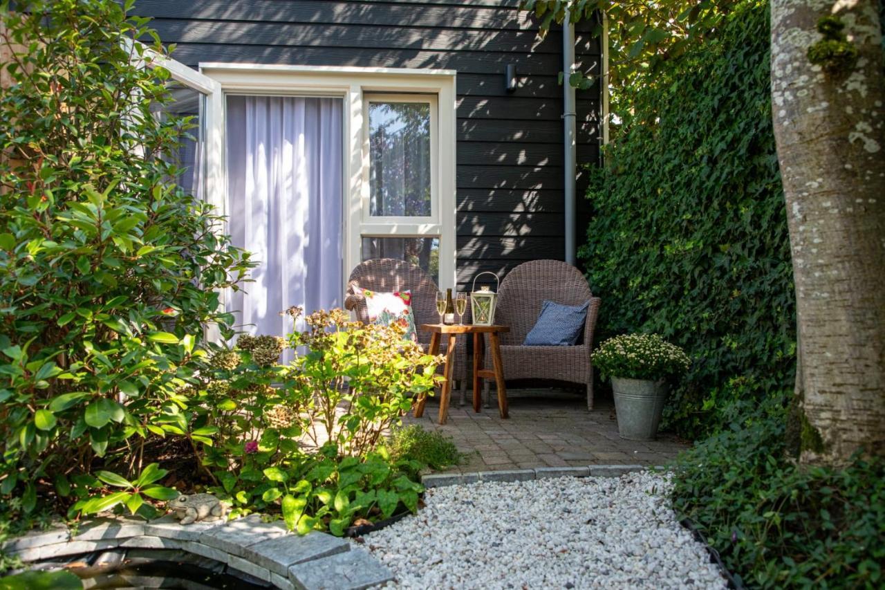 B&B Joli Met Prive Wellness Wemeldinge Bagian luar foto